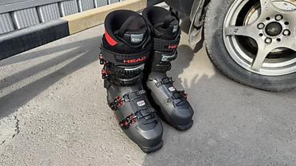 Продаю ботинки head 110 жесткость размер 27.5 eu 42.5 покупали в этом Бишкек - изображение 1