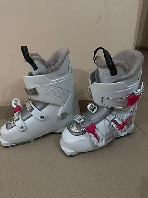 Горнолыжные ботинки Tecnica JT3 - Размер: регулировка 22.0–23.5 Бишкек - изображение 1