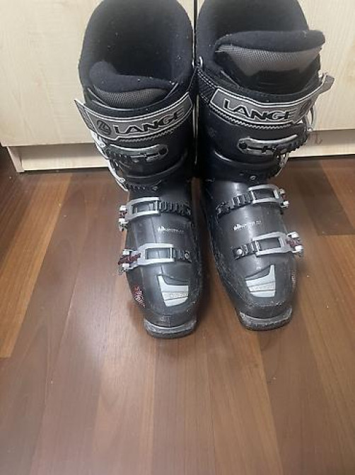 Ботинки б/у размер 39 в хорошем состоянии с сумкой, цена 8000 сом Бишкек - изображение 2