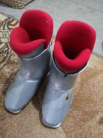 Продаю подростковые горнолыжные ботинки. Фирма nordica, 23 - 23.5 см Бишкек