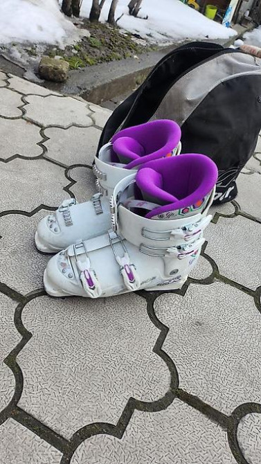 Ботинки лыжные женские 39-40 Бишкек - изображение 1