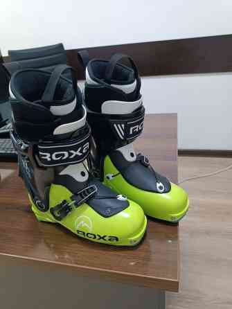 Продаю скитурные ботинки. Размер 24,5 (39-40). Почти новые (пробег 1 Бишкек