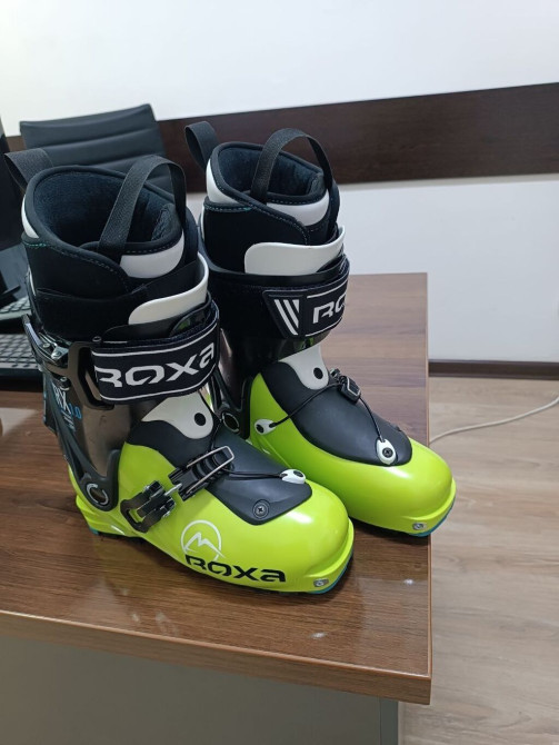 Продаю скитурные ботинки. Размер 24,5 (39-40). Почти новые (пробег 1 Бишкек - изображение 1