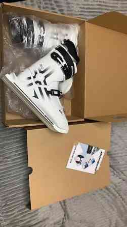 Горнолыжные ботинки TOMSEN BTS Описание: - Бренд: TOMSEN - Модель Бишкек