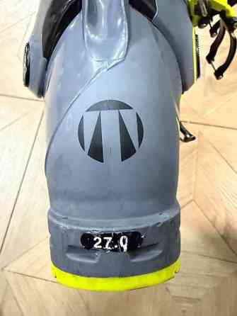 Размер маленький не подошли. Горнолыжные ботинки Бишкек