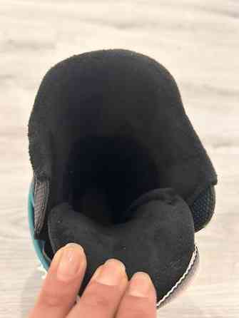 Ботинки покупали в прошлом году в Гергерт на Горького. Каталась дочка Бишкек