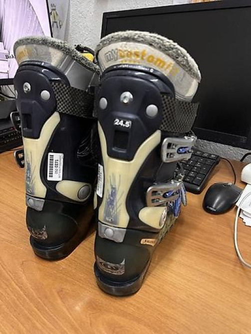 Продаю Горнолыжные ботинки Salomon Rush, в отличном состоянии. Размер Бишкек - изображение 1