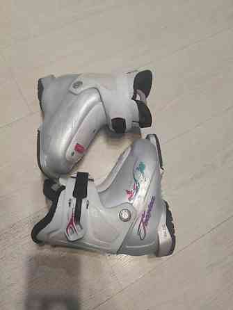 Продаю б/у ботинки техника размер 175 мм внутренник. на возраст Бишкек