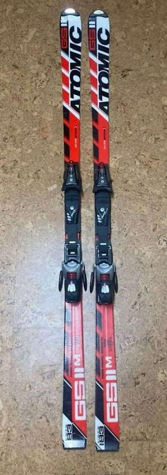 Atomic, Для подготовленных склонов, С креплениями, Б/у Бишкек - изображение 1