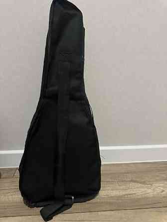 Укулеле Hricane (бренд на головке грифа). Формат корпуса — тенор Бишкек