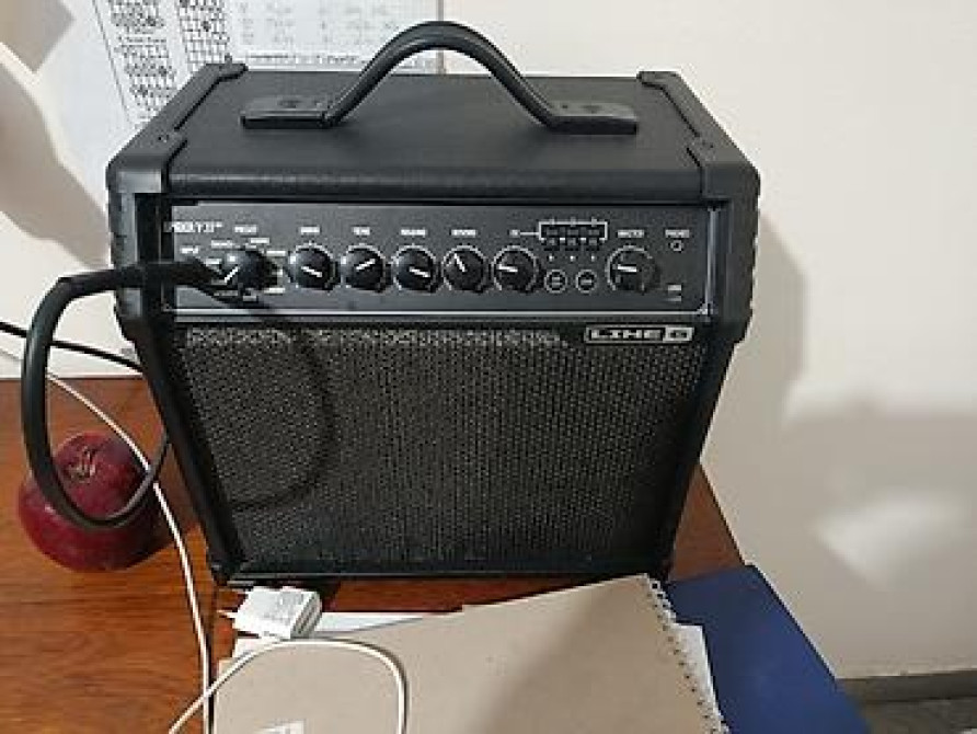 Электрогитара Squier Telecaster + комбоусилитель Line 6 Spider V 20 Бишкек - изображение 2