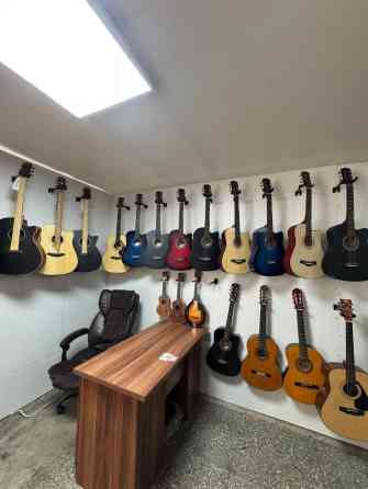 Акустические и классические гитары, чехлы, струны комплект, по Бишкек