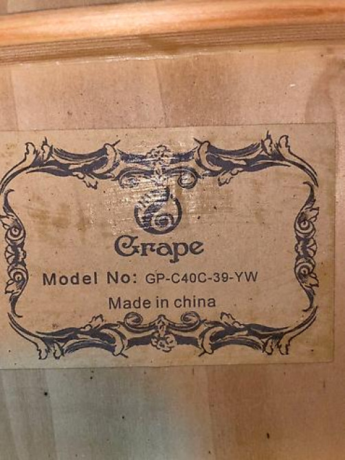 Срочно!! Гитара Grape, классика Струны новые, три – нейлон Порожки Бишкек - изображение 7