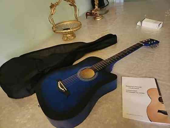 Акустическая гитара 40