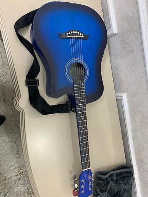 Акустическая гитара 6‑струнная, корпус формата дредноут. Цвет — Бишкек - изображение 1