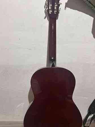 Классическая акустическая гитара В хорошем состоянии звучит очень Бишкек