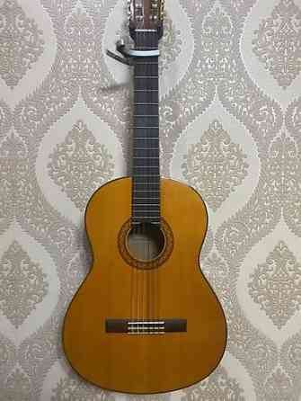 Классическая гитара Yamaha C70 - Полноразмерная классическая модель с Бишкек