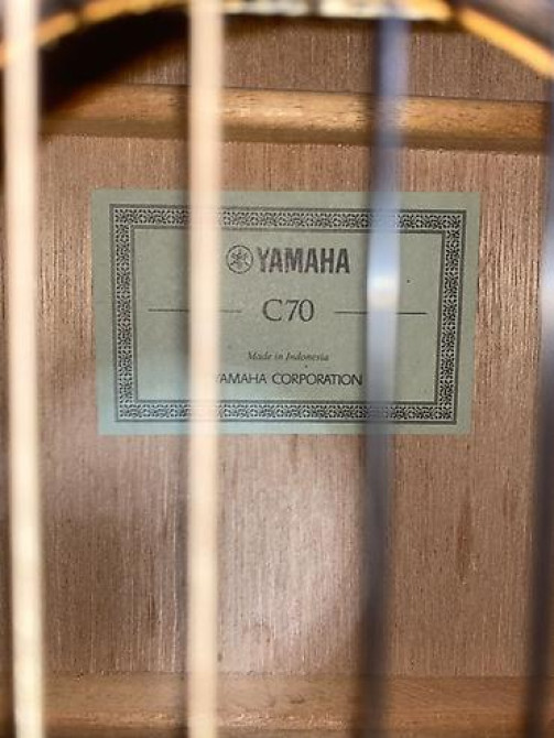 Классическая гитара Yamaha C70 - Полноразмерная классическая модель с Bishkek - photo 3