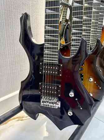 Электрогитара в комплекте струны, плотный чехол, 3 медиатора, ремень Бишкек