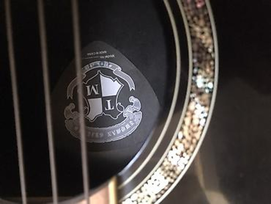 Электроакустическая гитара TM (шильдик внутри розетки), форма дредноут Бишкек - изображение 3