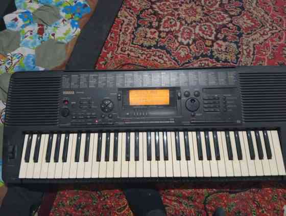 Синтезатор-аранжировщик Yamaha PSR-520 - 61 полноразмерная клавиша с Бишкек