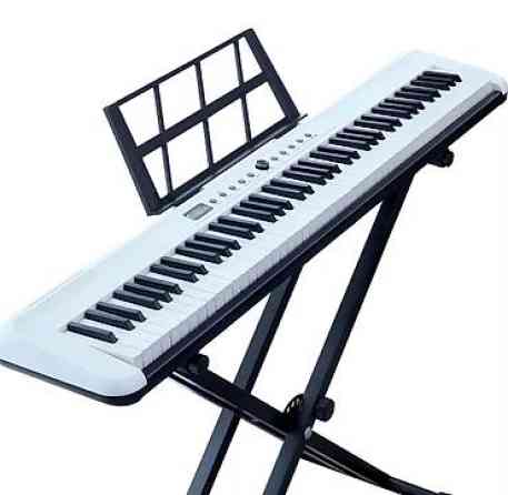 Цифровое пианино (электронный синтезатор) в тонком корпусе, белый Бишкек