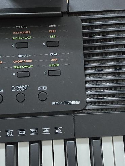 Пианино Синтезатор Yamaha PSR-E283 Абсолютно новый✨️, покупала себе в Бишкек - изображение 2