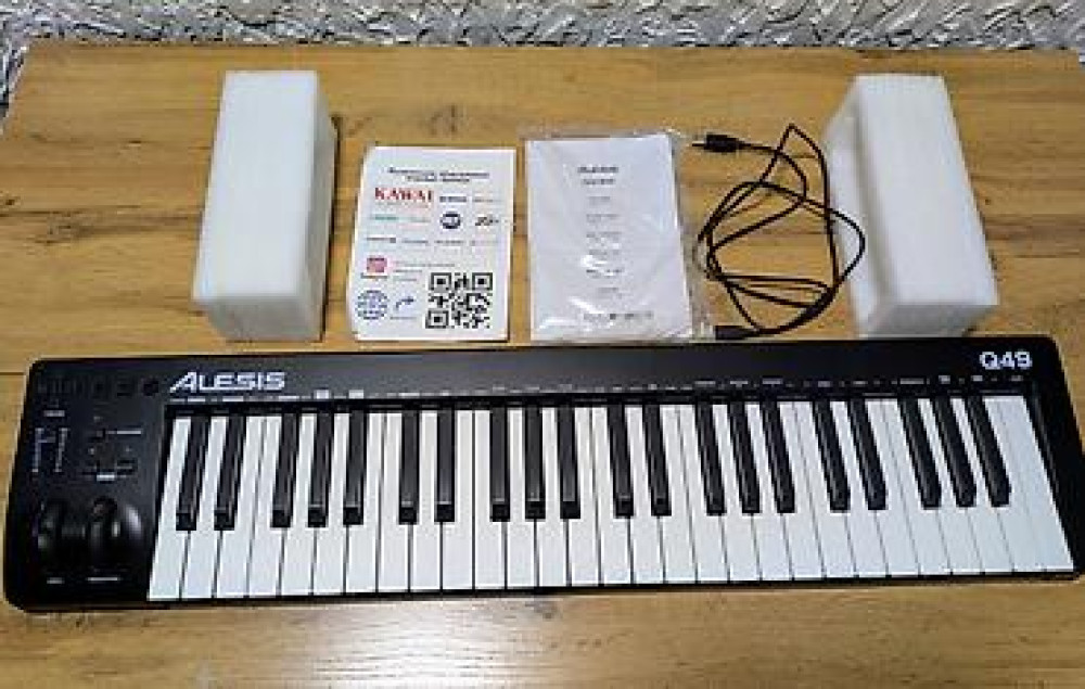 Продам MIDI клавиатуру Alesis Q49 MKII в идеальнейшем состоянии Бишкек - изображение 1