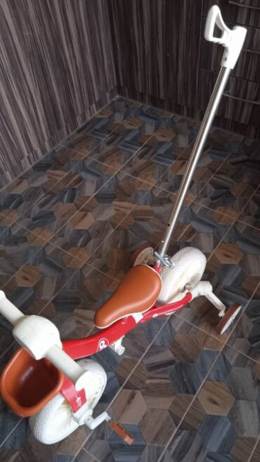 Детский велосипед, 3-колесный, 1 - 3 года, Б/у Bishkek - photo 2