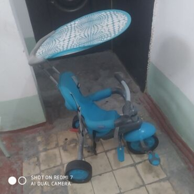 Детский велосипед, 3-колесный, 3 - 4 года, Для девочки, Б/у Бишкек - сүрөт 1