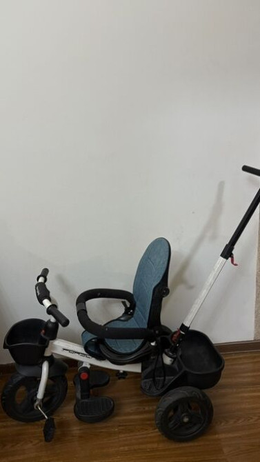 Детский велосипед, 3-колесный, 3 - 4 года, Б/у Bishkek - photo 1