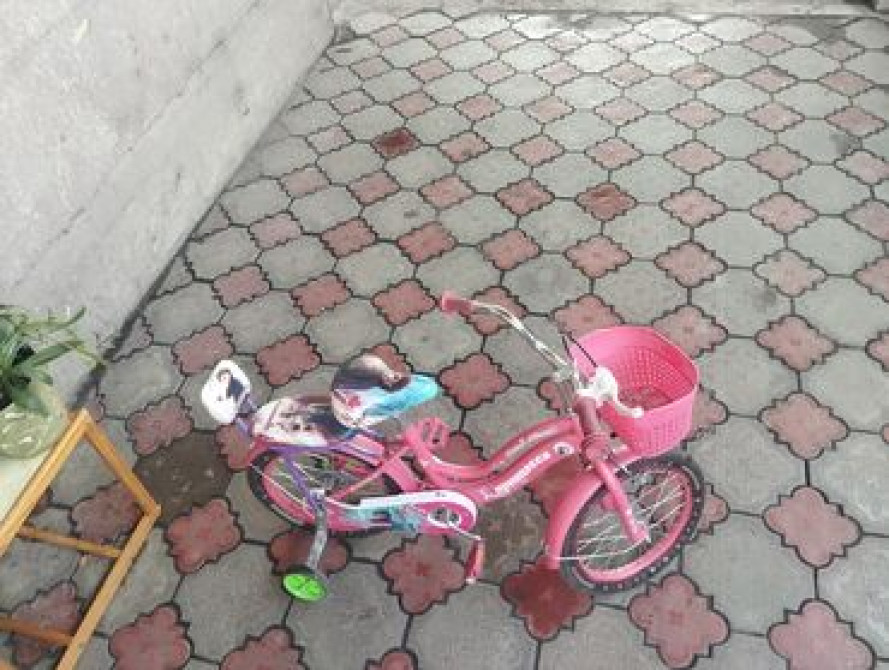 Детский велосипед ярко-розового цвета с декоративными элементами Bishkek - photo 3