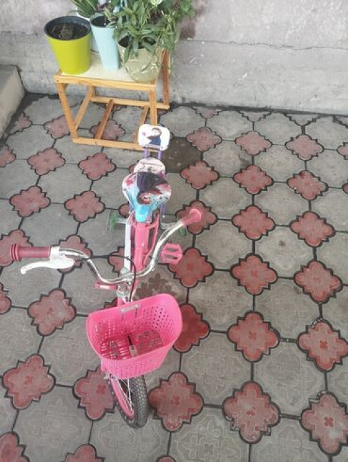 Детский велосипед ярко-розового цвета с декоративными элементами Bishkek - photo 6