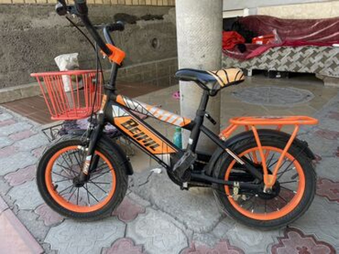 Детский велосипед 3-6 лет, состояние отличное! Есть задние меленькие Бишкек - изображение 1
