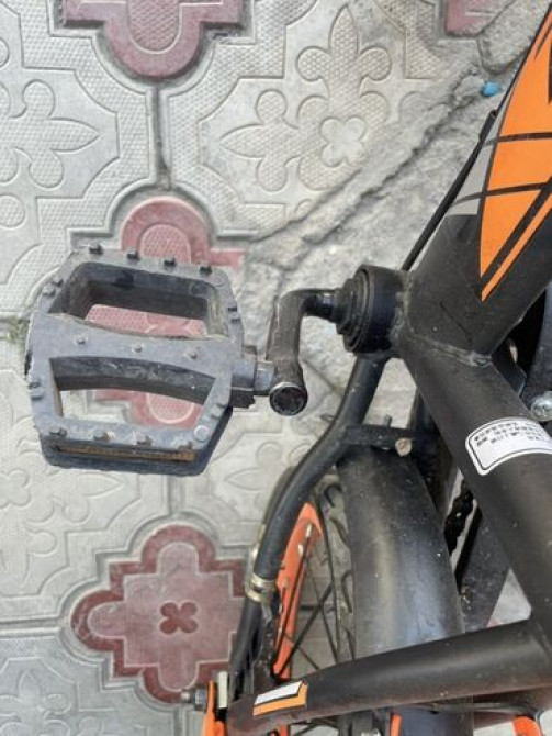 Детский велосипед 3-6 лет, состояние отличное! Есть задние меленькие Бишкек - изображение 3