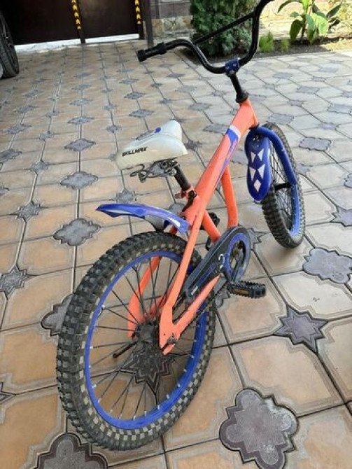 Детский велосипед, 2-колесный, 6 - 9 лет, Для мальчика, Б/у Бишкек - изображение 1