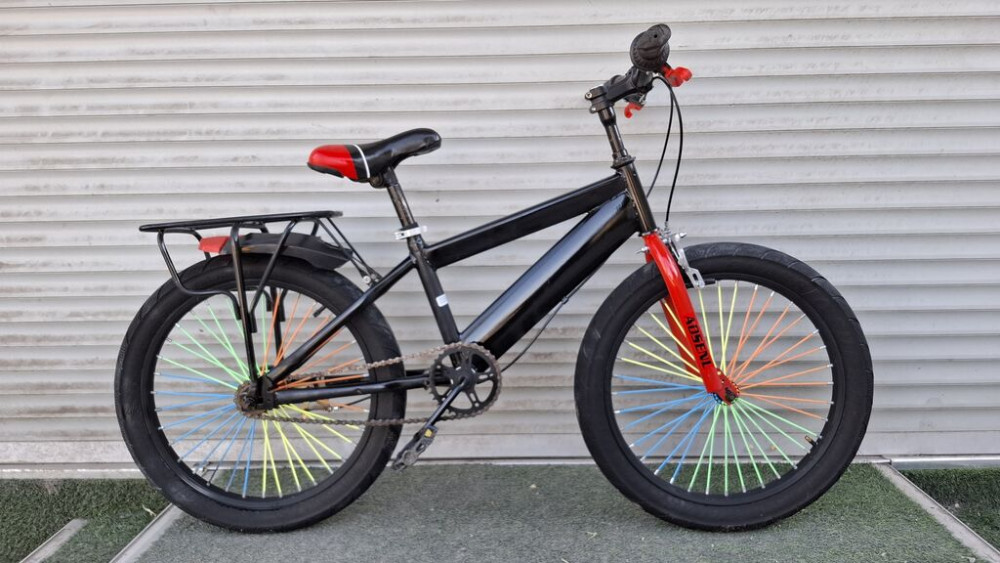 Детский велосипед, 2-колесный, 6 - 9 лет, Б/у Бишкек - изображение 1