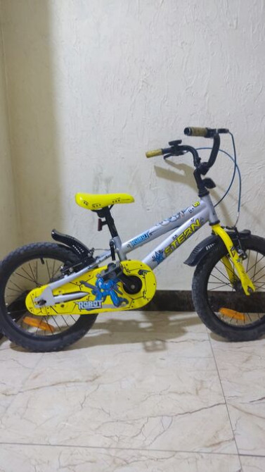 Детский велосипед с ярким дизайном, выполненный в желто-серой цветовой Бишкек - изображение 1