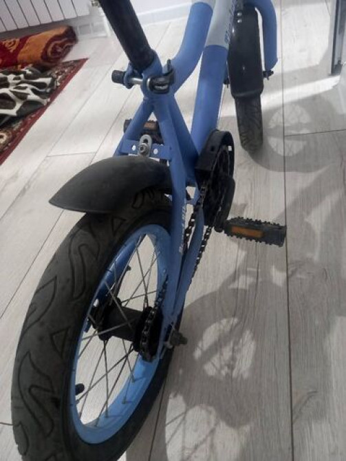 Детский велосипед, 2-колесный, 4 - 6 лет, Для мальчика, Б/у Бишкек - изображение 3