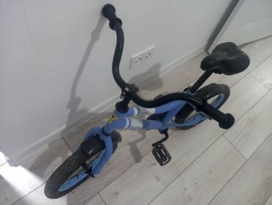 Детский велосипед, 2-колесный, 4 - 6 лет, Для мальчика, Б/у Бишкек - изображение 5