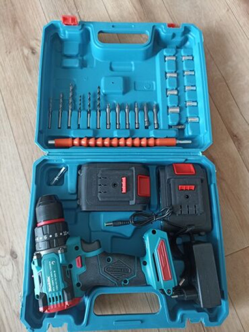 Беспроводная дрель-шуруповерт Makita с двумя аккумуляторами и набором Bishkek - photo 1