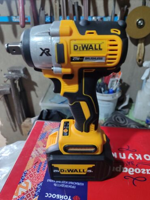 ГАЙКАВЕРТ аккумуляторная,1 батарейка,новый. Есть 2 батарейные - 5200 Бишкек - изображение 1