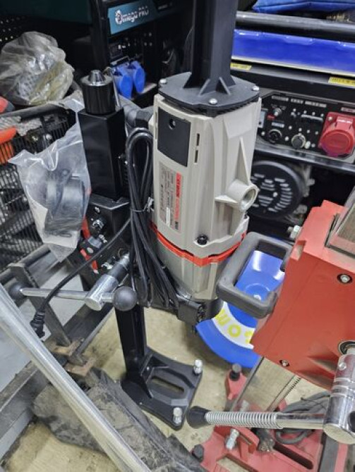 Электродрель Crown CT12-179 – это мощный инструмент для сверления Бишкек - изображение 3