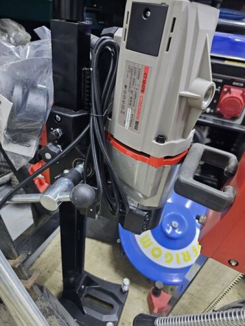 Электродрель Crown CT12-179 – это мощный инструмент для сверления Бишкек - изображение 1