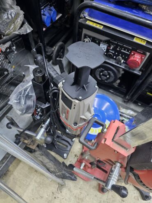 Электродрель Crown CT12-179 – это мощный инструмент для сверления Бишкек - изображение 2