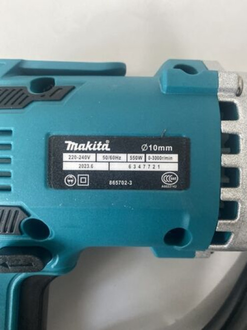 Электродрель Makita в бирюзово-черном корпусе с серебристыми Бишкек - изображение 4