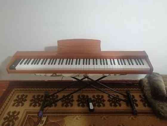 Продаю ПРОФИСИОНАЛЬНЫЙ синтезатор 18 000 окончательно Б/у и НОВОЕ Бишкек