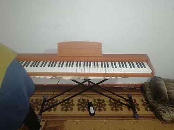 Продаю ПРОФИСИОНАЛЬНЫЙ синтезатор 18 000 окончательно Б/у и НОВОЕ Бишкек
