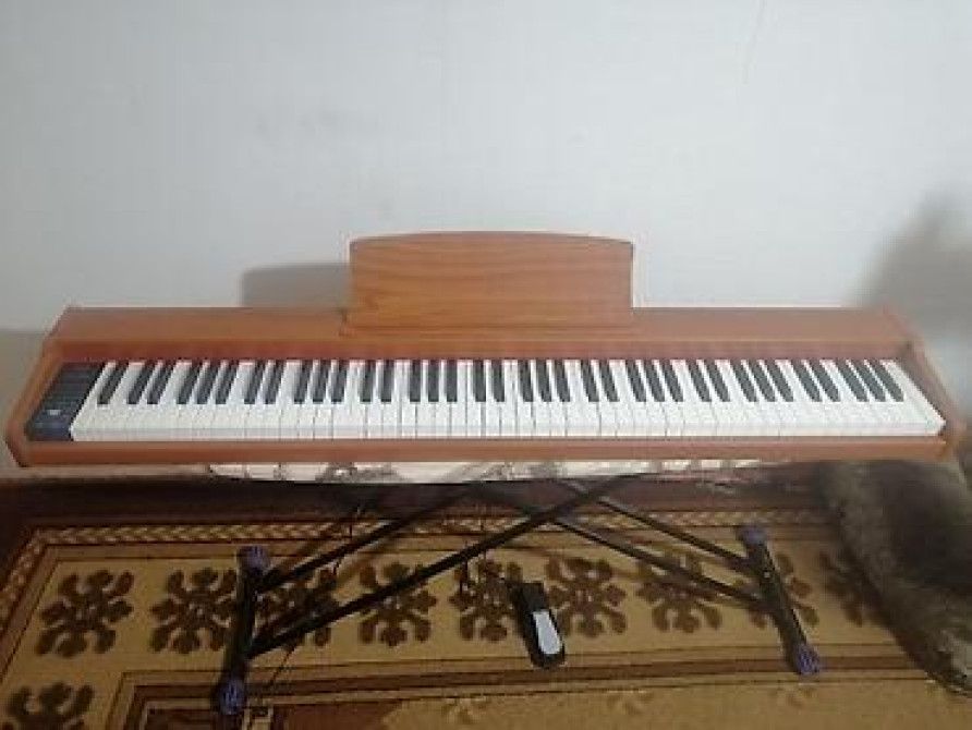 Продаю ПРОФИСИОНАЛЬНЫЙ синтезатор 18 000 окончательно Б/у и НОВОЕ Бишкек - изображение 7