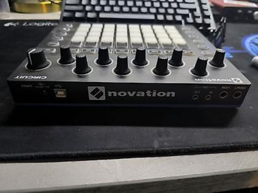 Novation Circuit — автономная groove-станция и секвенсер. Что это: - Бишкек - изображение 1